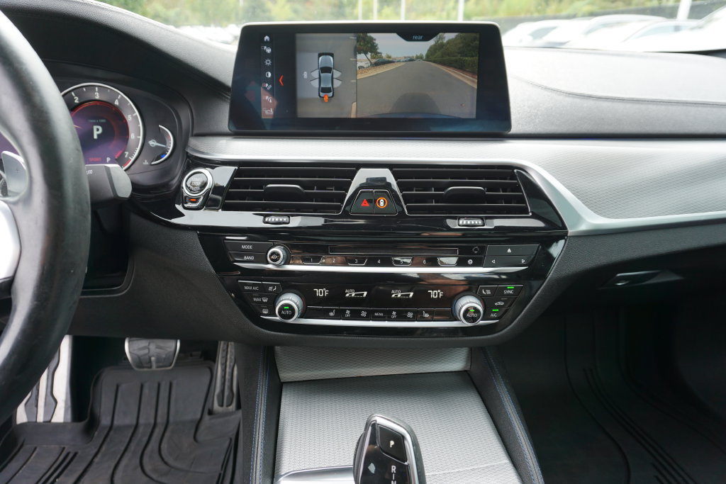 Used 2018 BMW 540i xDrive AWD/4WD image 17