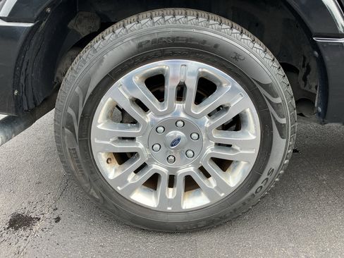 Used 2014 Ford Expedition Limited w/ Equipment Group 301A AWD/4WD image 9