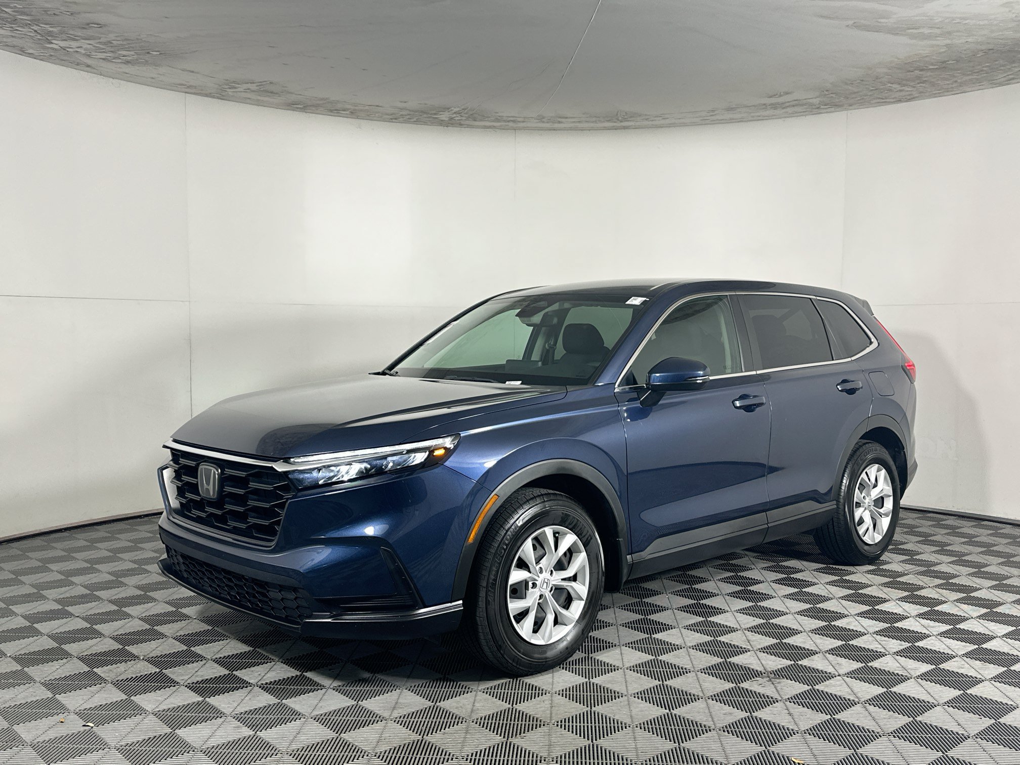 Used 2025 Honda CR-V LX image 7