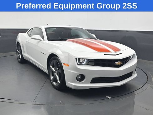 Used 2010 Chevrolet Camaro SS w/ RS Package RWD image 2