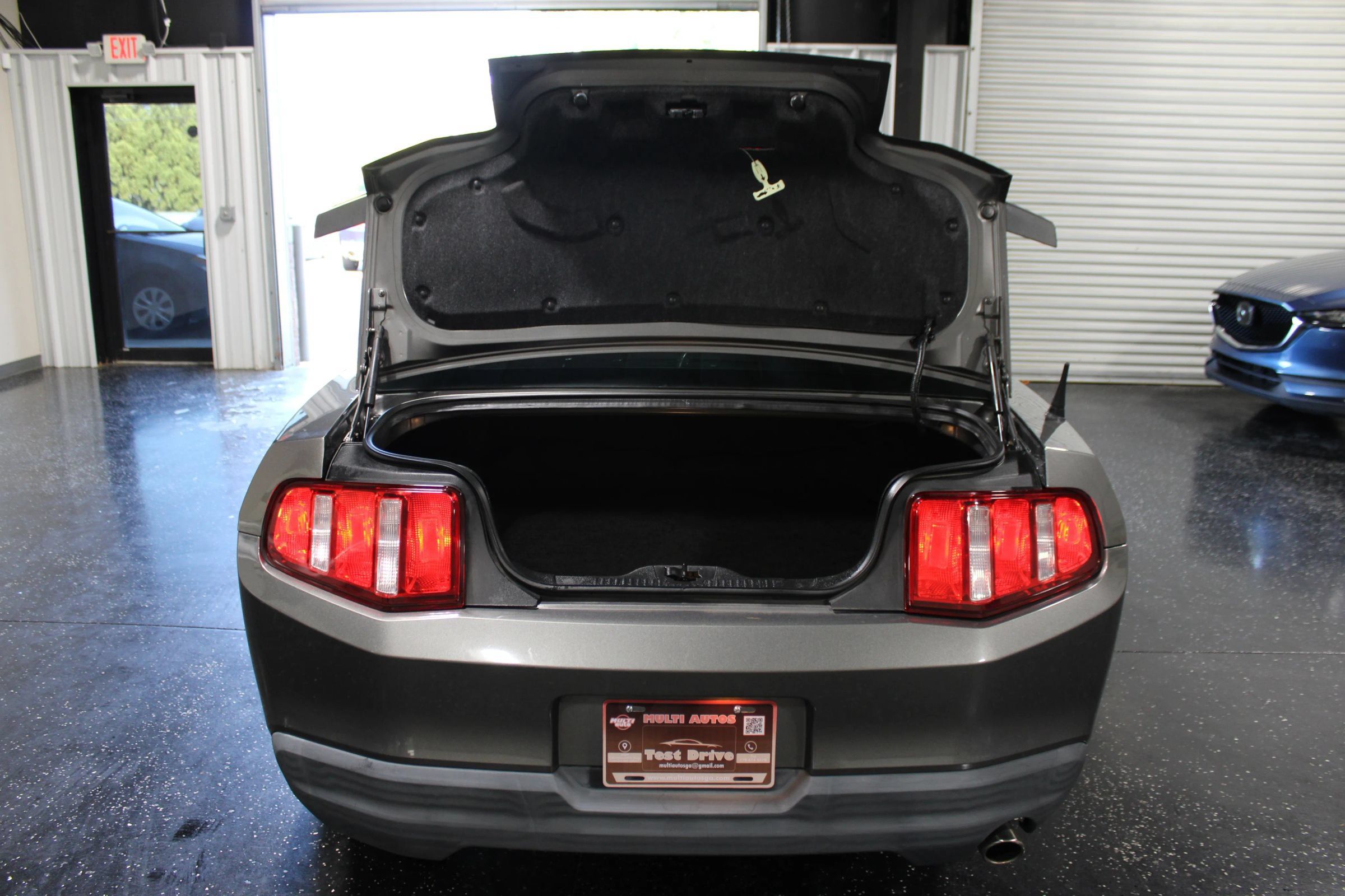 Used 2010 Ford Mustang Coupe RWD image 27