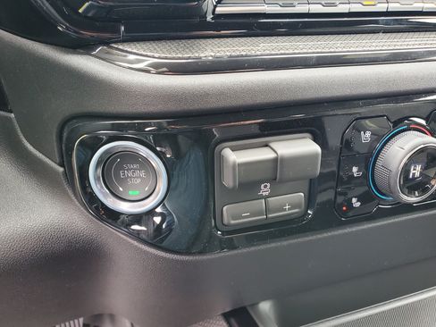 New 2026 Chevrolet Silverado 2500 ZR2 w/ LPO, Dark Essentials Package AWD/4WD image 18