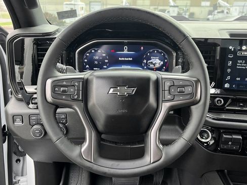 Used 2024 Chevrolet Silverado 1500 ZR2 w/ Technology Package image 23