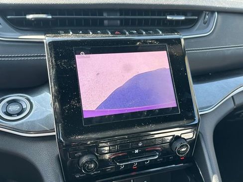 Used 2023 Jeep Grand Cherokee Altitude image 29