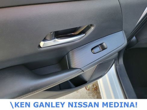 Used 2022 Nissan Sentra SV image 38