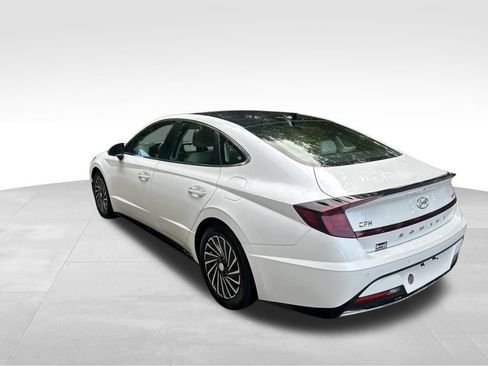 Used 2021 Hyundai Sonata Limited w/ Cargo Package FWD image 3