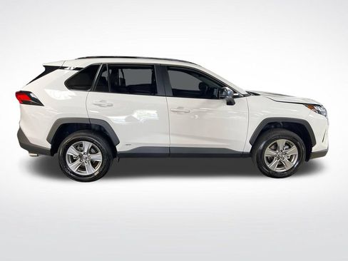 Certified 2025 Toyota RAV4 LE AWD/4WD image 6