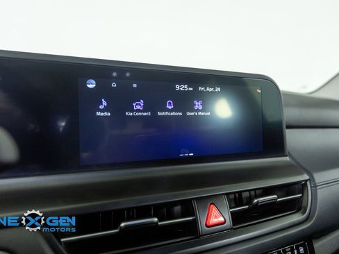 Used 2025 Kia Seltos SX w/ SX Sunroof Package AWD/4WD image 19
