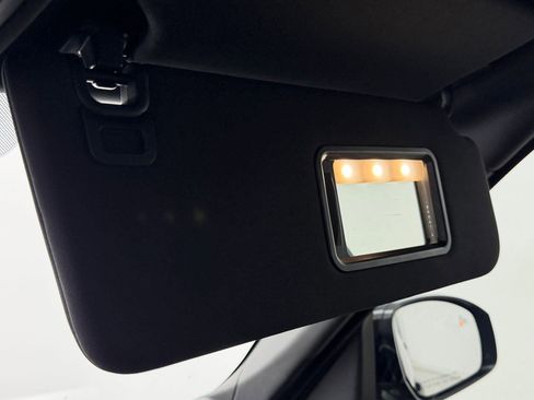 Used 2022 Land Rover Range Rover Sport HSE Silver Edition image 29