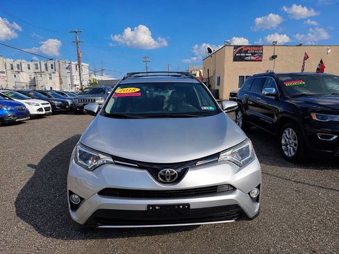 Used 2018 Toyota RAV4 XLE w/ Plus Extra Value Package AWD/4WD image 2