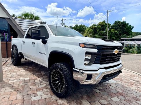 Used 2024 Chevrolet Silverado 2500 W/T w/ WT Convenience Package RWD image 5