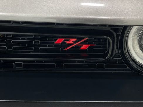 Used 2019 Dodge Challenger R/T Scat Pack w/ Shaker Package image 38