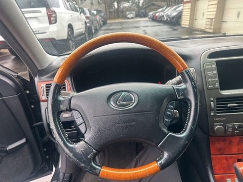 Used 2006 Lexus LS 430 image 4