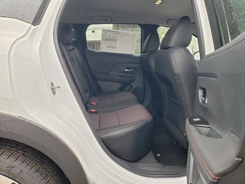 New 2025 Nissan Kicks SR image 21