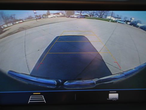 Used 2022 GMC Sierra 1500 Elevation w/ LPO, Elevation Black Package image 19