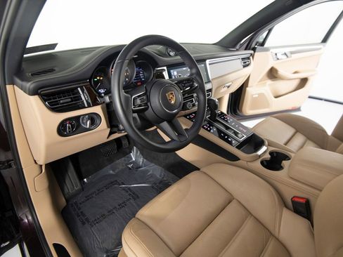 Certified 2023 Porsche Macan GTS AWD/4WD image 16
