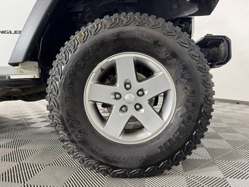 Used 2011 Jeep Wrangler Rubicon w/ Dual Top Group image 37