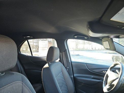 Used 2019 Chevrolet Equinox LT w/ Driver Convenience Package image 13