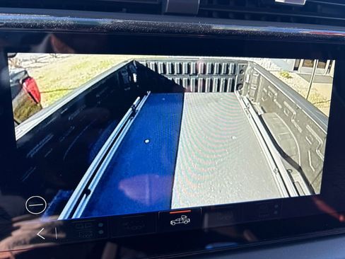 Certified 2025 GMC Sierra 2500 Denali Ultimate image 40