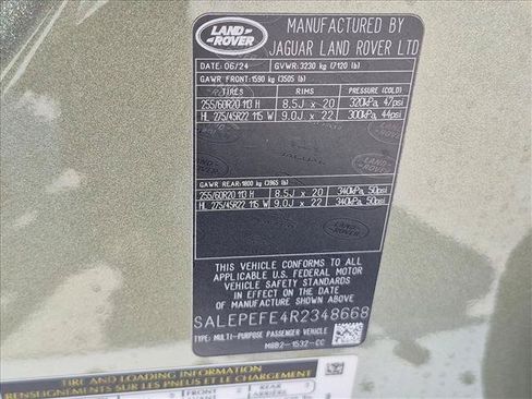 Used 2024 Land Rover Defender 110 SE AWD/4WD image 15