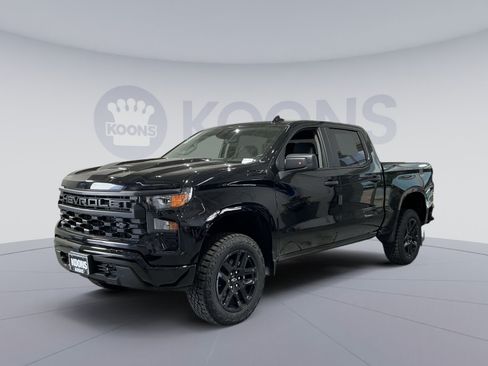 New 2026 Chevrolet Silverado 1500 Custom Trail Boss w/ Midnight Edition AWD/4WD image 1