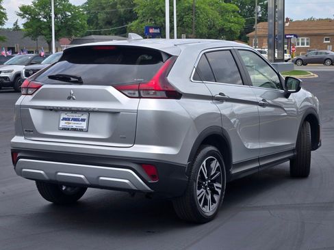 Used 2024 Mitsubishi Eclipse Cross SE AWD/4WD image 12