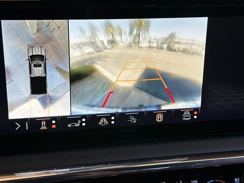 Certified 2025 GMC Sierra 2500 Denali Ultimate AWD/4WD image 20