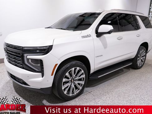 Used 2025 Chevrolet Tahoe High Country w/ LPO, Illumination Package AWD/4WD image 2
