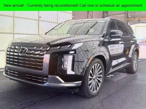 Used 2025 Hyundai Palisade Calligraphy image 1