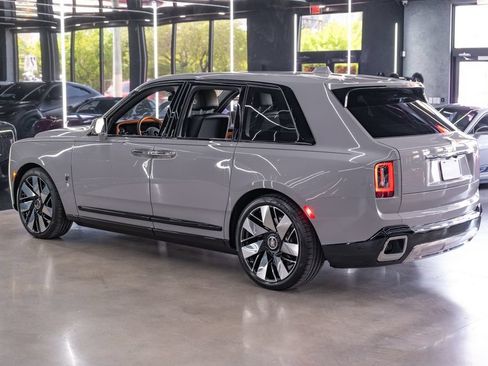 Used 2026 Rolls-Royce Cullinan AWD/4WD image 7