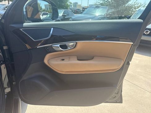 Used 2019 Volvo XC90 T6 Momentum w/ Advanced Package AWD/4WD image 10