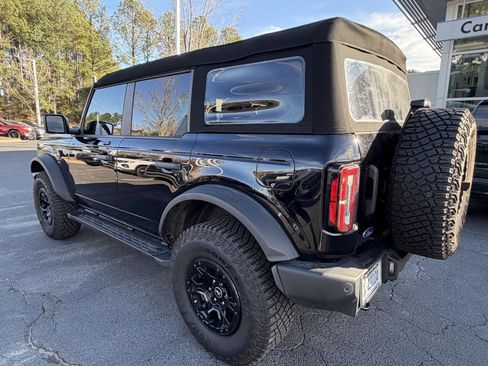 Used 2023 Ford Bronco Wildtrak image 9