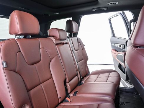 Used 2025 Kia Telluride SX FWD image 21