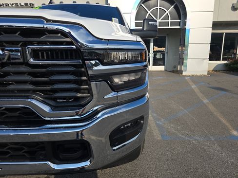 New 2025 RAM 2500 Big Horn image 10