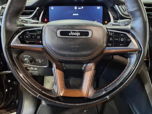 Used 2023 Jeep Grand Cherokee L Summit w/ High Altitude Package AWD/4WD image 10