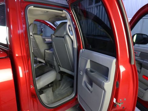Used 2006 Dodge Ram 1500 Truck 2WD Quad Cab w/ Communication Pkg image 14