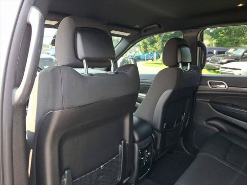 Certified 2021 Jeep Grand Cherokee Laredo AWD/4WD image 21