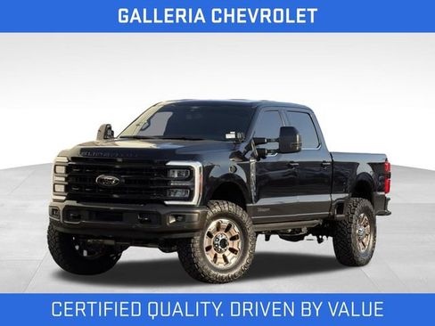 Used 2024 Ford F250 King Ranch w/ FX4 Off-Road Package AWD/4WD image 2