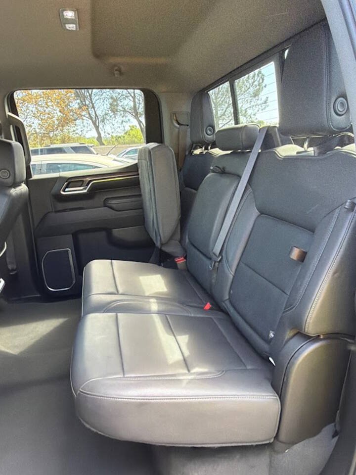 Used 2023 Chevrolet Silverado 1500 LTZ w/ LTZ Convenience Package II AWD/4WD image 13