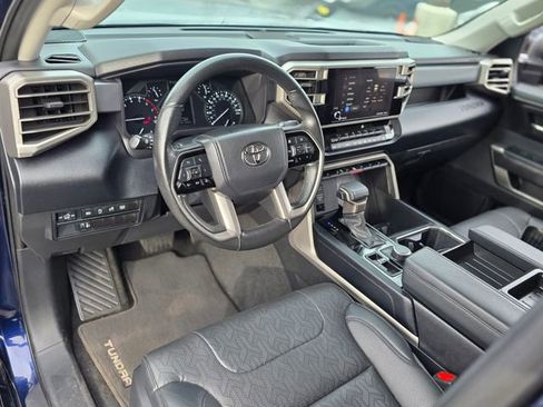 Used 2022 Toyota Tundra SR5 w/ SR5 Premium Package image 20