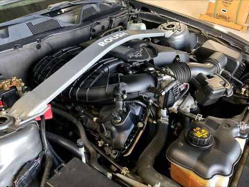Used 2011 Ford Mustang Coupe w/ V6 Performance Pkg RWD image 26