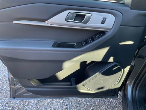 New 2026 Ford Explorer Active image 10