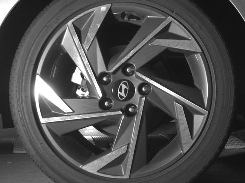 Used 2025 Hyundai Elantra Limited FWD image 15