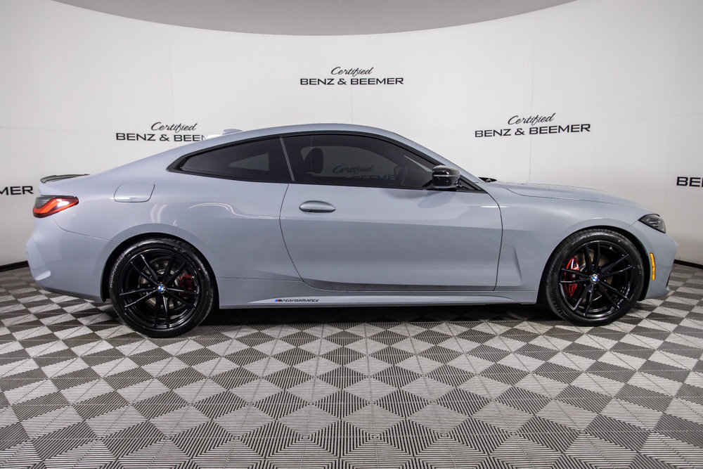 Used 2022 BMW 430i Coupe w/ M Sport Package RWD image 3