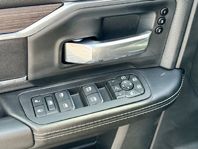 New 2026 RAM 3500 Laramie AWD/4WD image 14