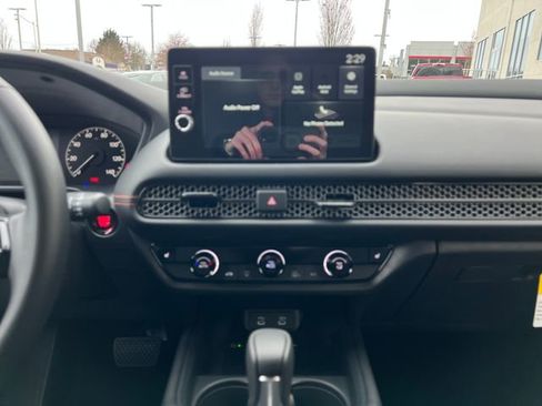 New 2026 Honda HR-V Sport image 23