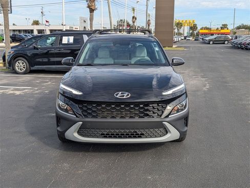 Used 2023 Hyundai Kona SEL image 2