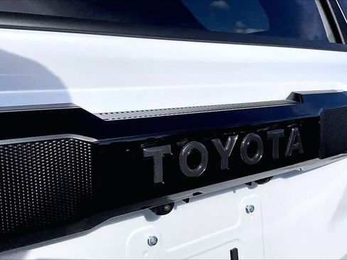 Certified 2026 Toyota 4Runner 4WD image 28