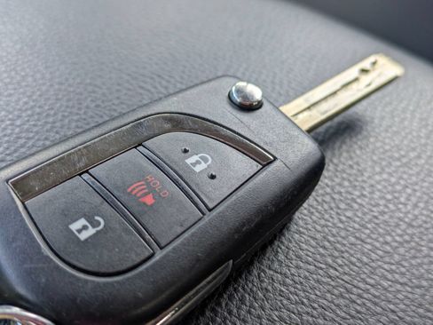 Used 2025 Toyota RAV4 LE FWD image 30