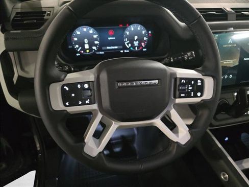 New 2026 Land Rover Defender 110 X-Dynamic SE AWD/4WD image 19